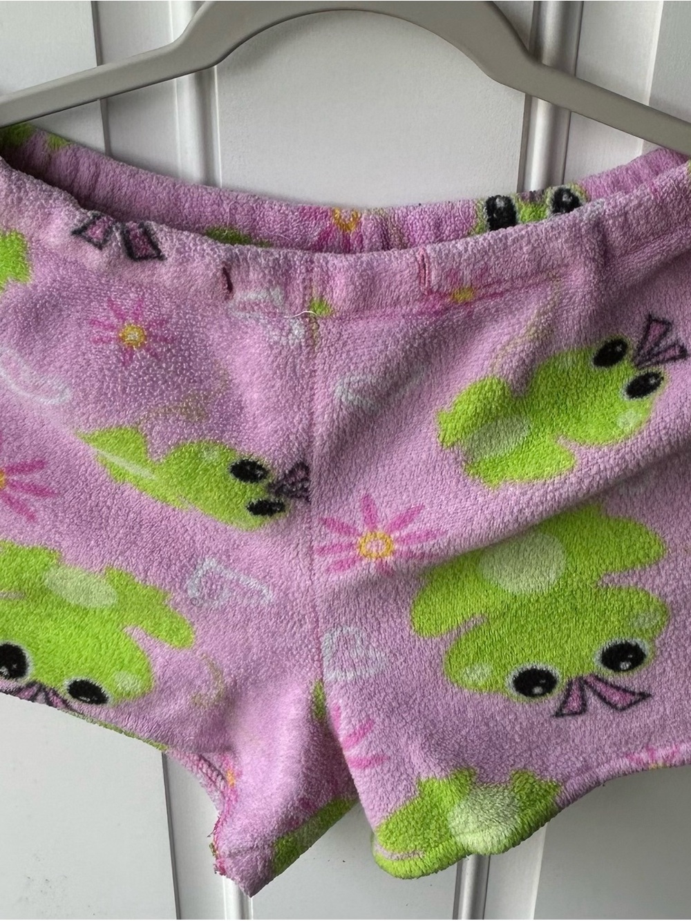 Pink Fleece Sleep Shorts with Green Frog Print